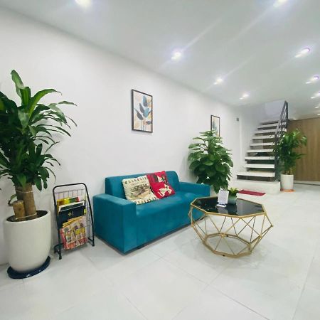 Hanoi Cozy Homestay Long Bien Екстериор снимка