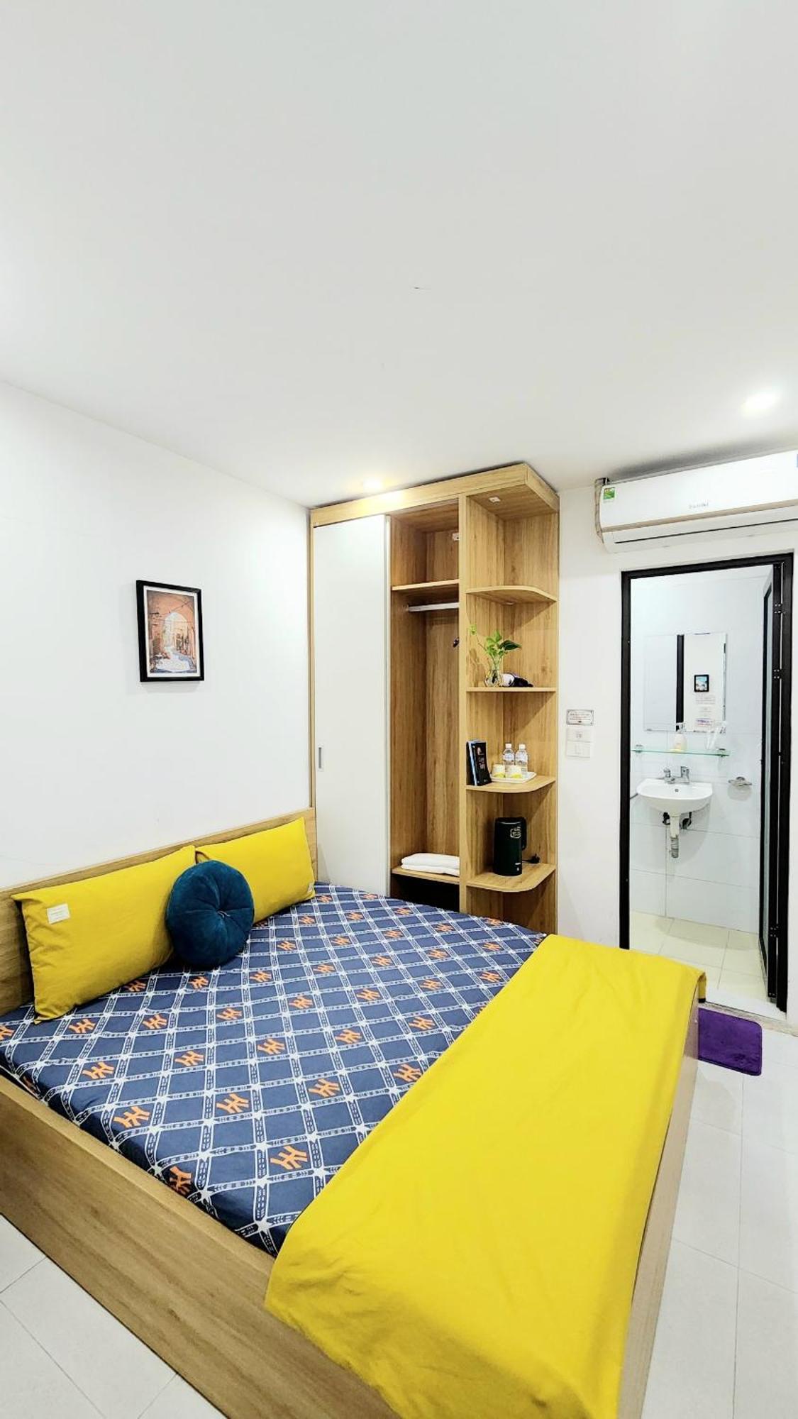 Hanoi Cozy Homestay Long Bien Екстериор снимка