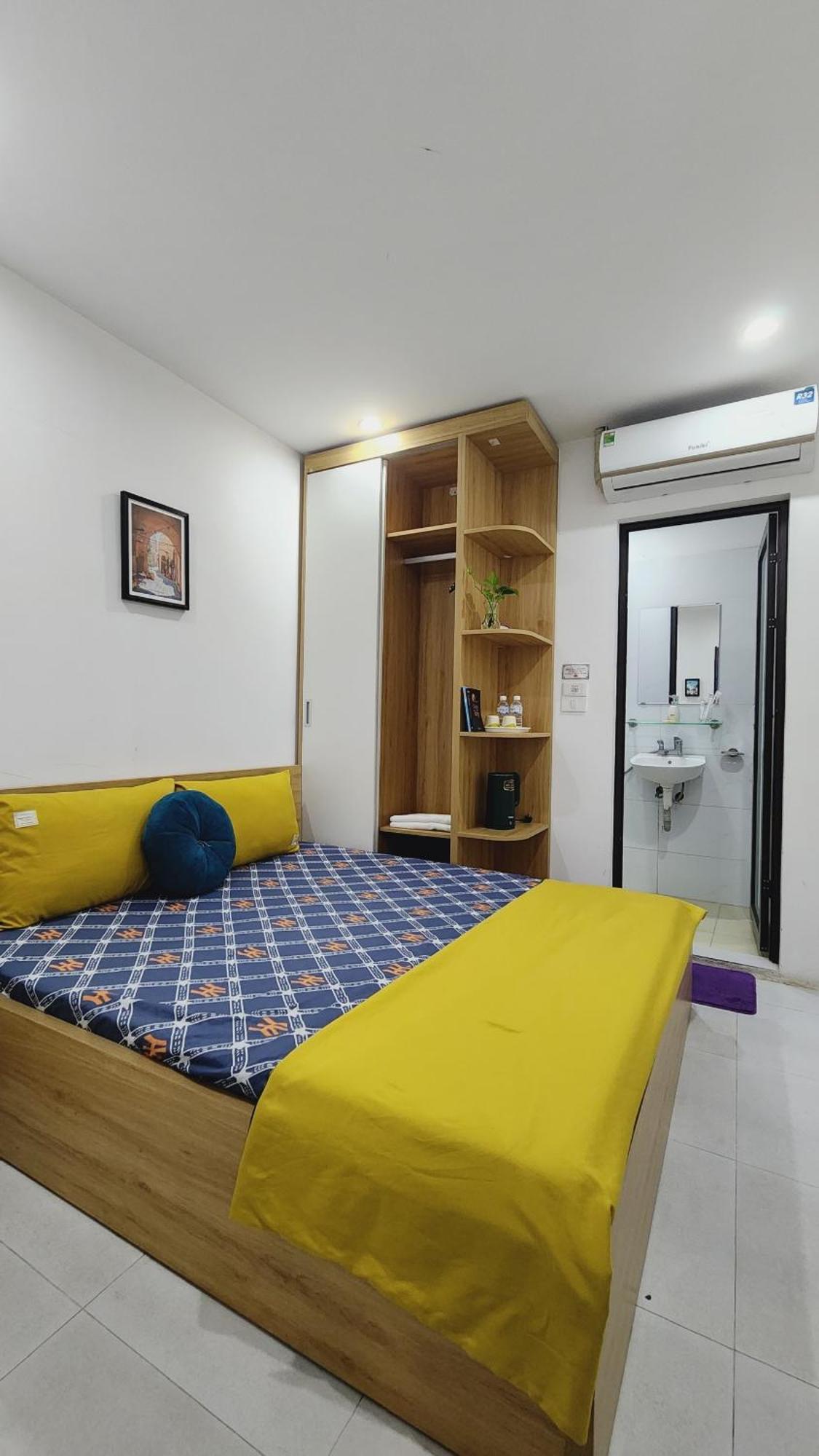 Hanoi Cozy Homestay Long Bien Екстериор снимка