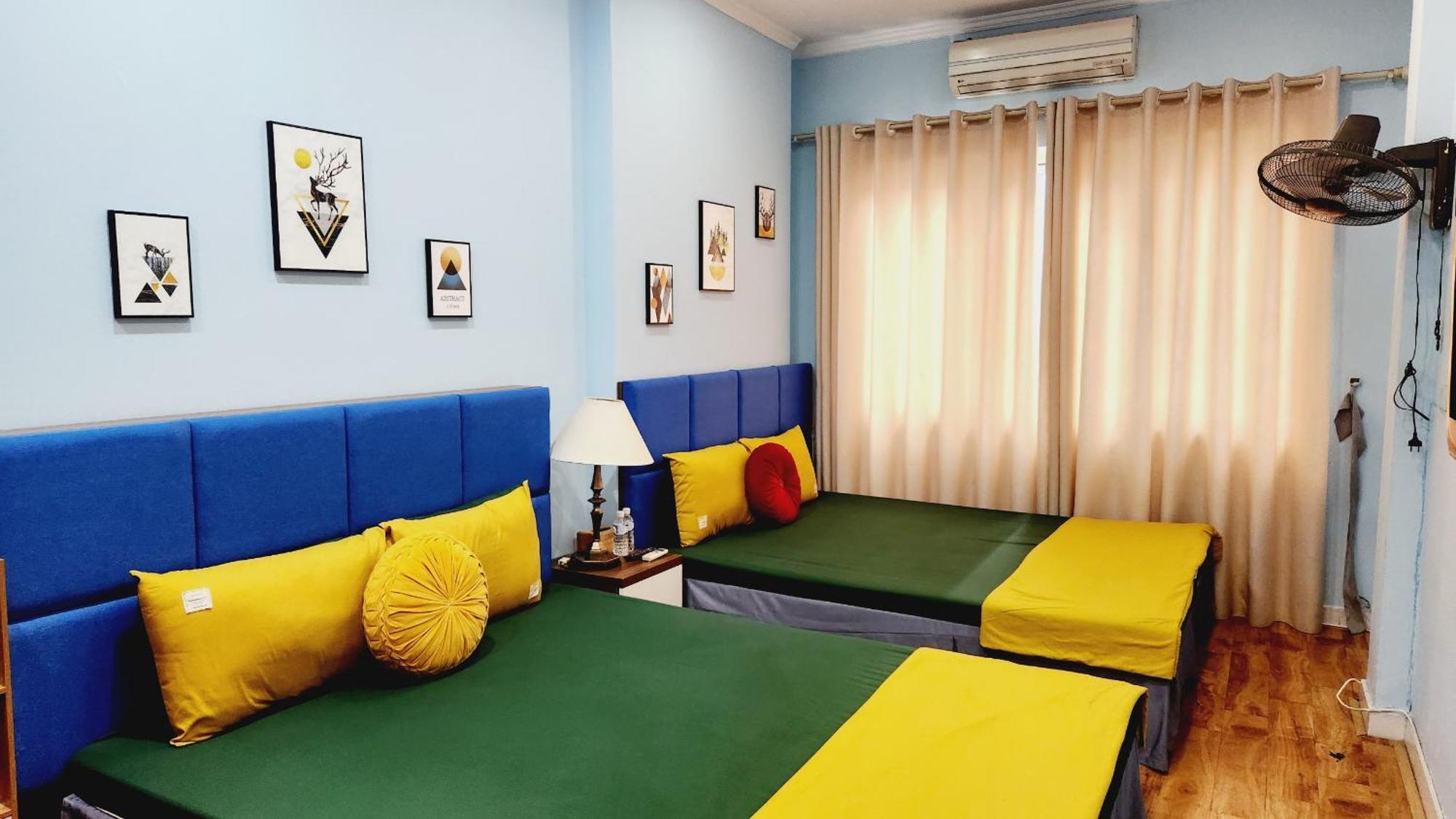 Hanoi Cozy Homestay Long Bien Екстериор снимка